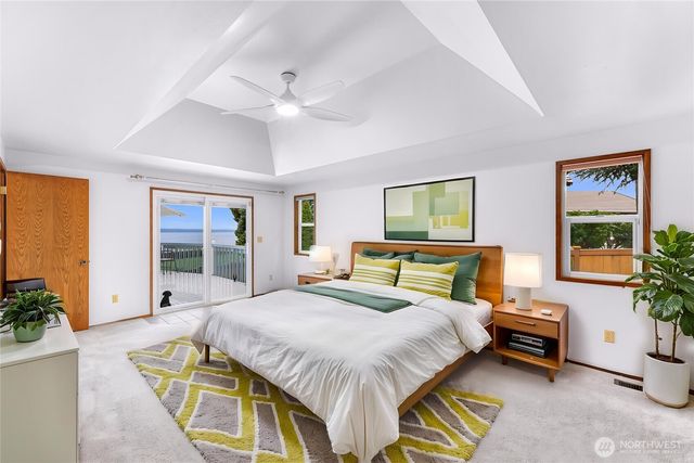 1207 Rainier Lane, Oak Harbor, WA 98277