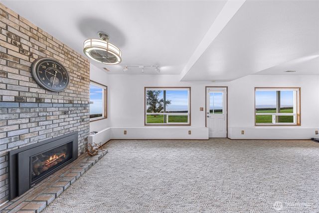 1207 Rainier Lane, Oak Harbor, WA 98277