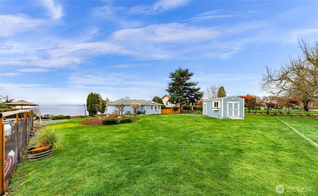 1207 Rainier Lane, Oak Harbor, WA 98277