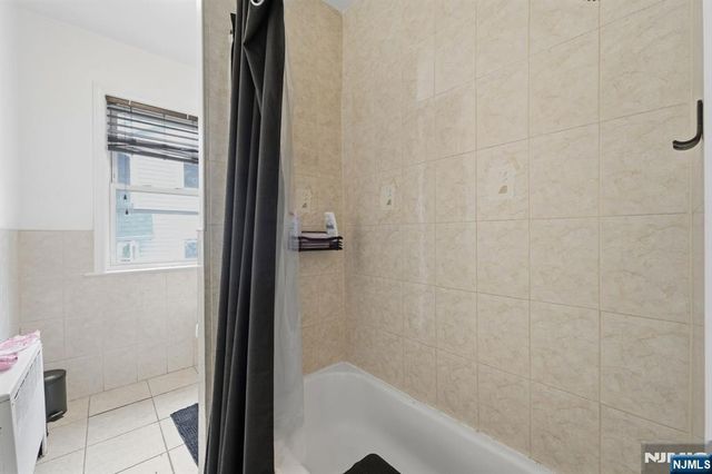 35 Moonachie Road, Moonachie, NJ 07074