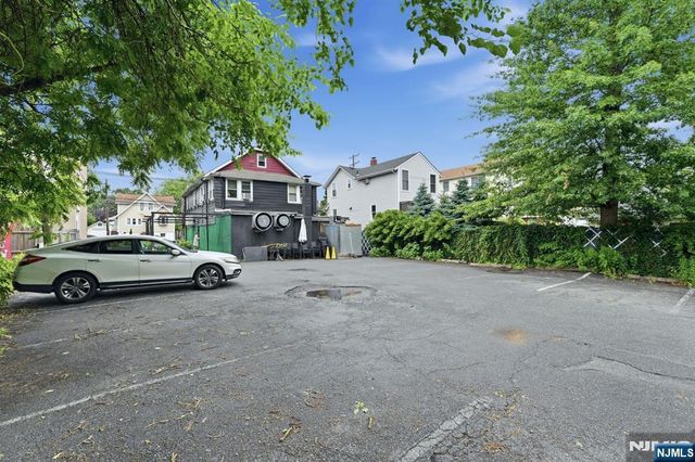35 Moonachie Road, Moonachie, NJ 07074
