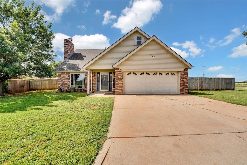 Image 1 of property listing at 320 Elkview Drive, Elk City, OK 73644