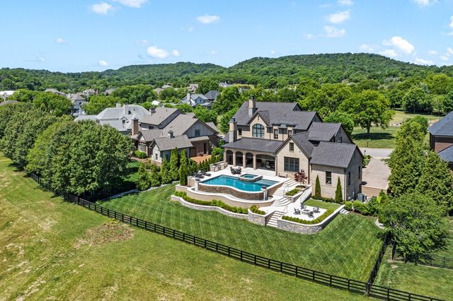 5214 Wildings Blvd, College Grove, TN 37046