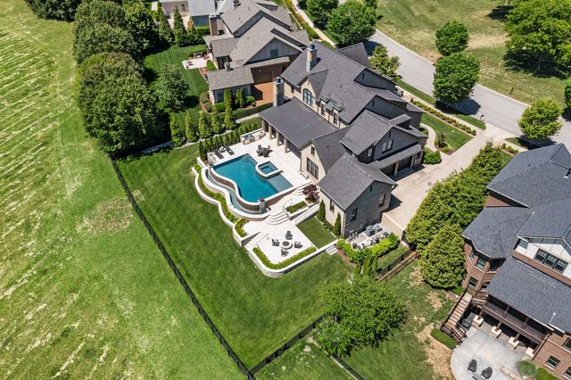 5214 Wildings Blvd, College Grove, TN 37046