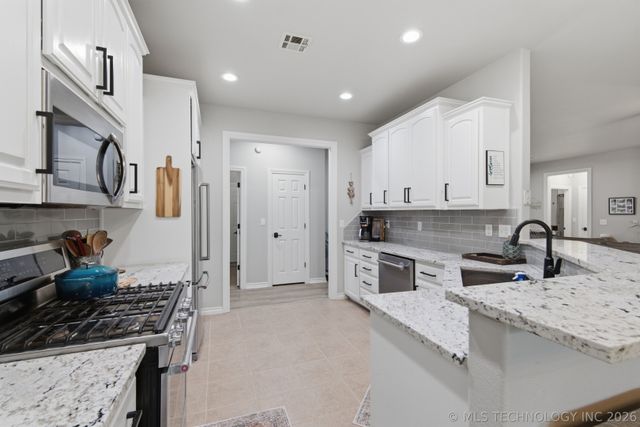 122 New Haven Street, Catoosa, OK 74015