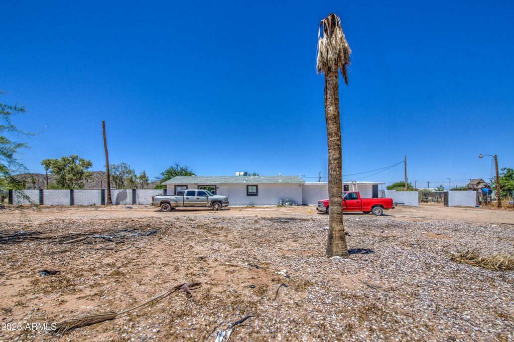 7788 W LAKE MICHIGAN Drive, Casa Grande, AZ 85194 — photo 2