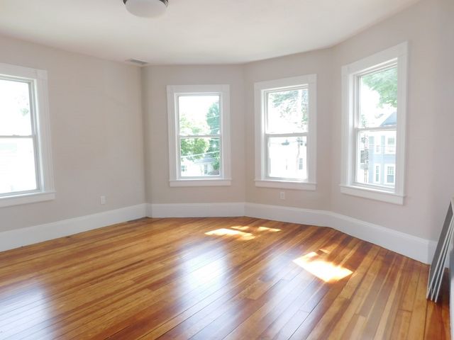 54 Savin Ave 1, Norwood, MA 02062