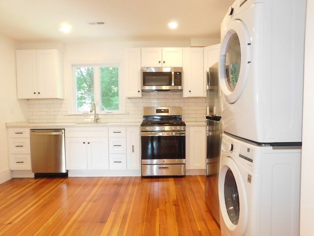 54 Savin Ave 1, Norwood, MA 02062