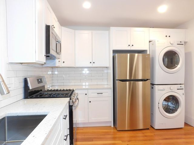 54 Savin Ave 1, Norwood, MA 02062