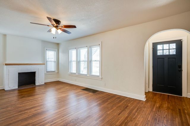 353 N Oliver Ave, Wichita, KS 67208