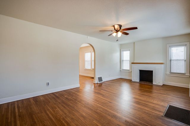 353 N Oliver Ave, Wichita, KS 67208