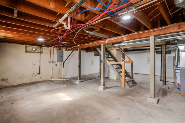 353 N Oliver Ave, Wichita, KS 67208