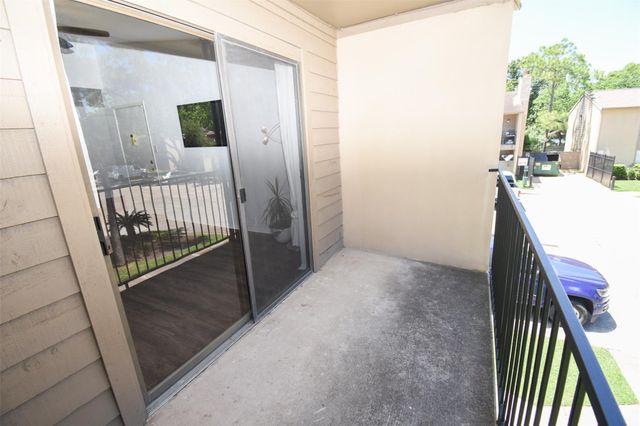 3300 Pebblebrook Drive 48, Seabrook, TX 77586