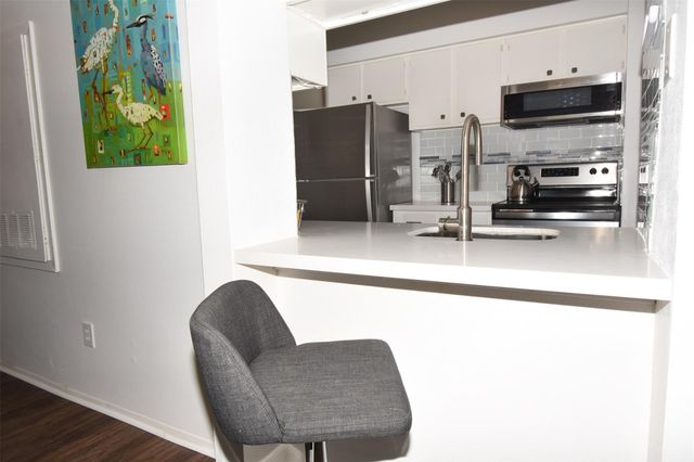 3300 Pebblebrook Drive 48, Seabrook, TX 77586