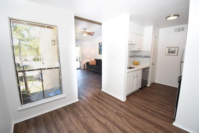 3300 Pebblebrook Drive 48, Seabrook, TX 77586