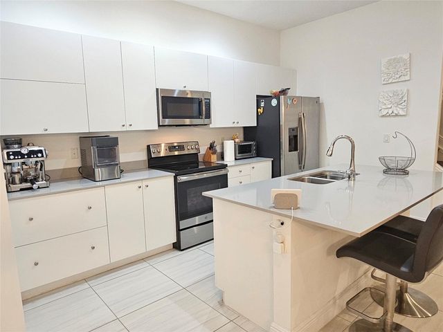 1765 NW 124th Place, Pembroke Pines, FL 33028