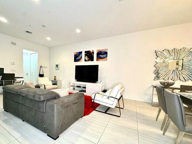 1765 NW 124th Place, Pembroke Pines, FL 33028