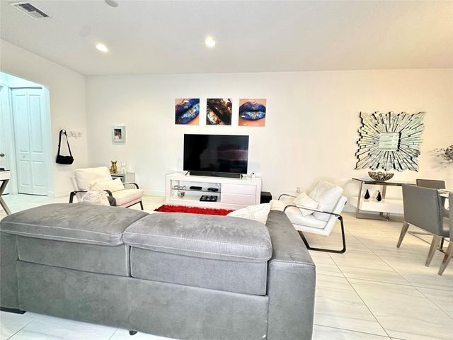 1765 NW 124th Place, Pembroke Pines, FL 33028