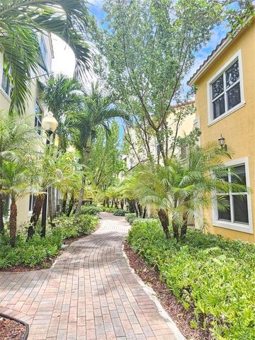 1765 NW 124th Place, Pembroke Pines, FL 33028