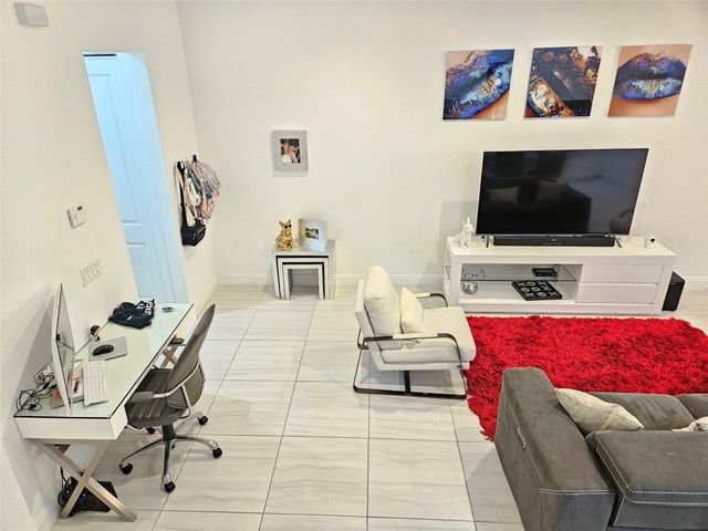 1765 NW 124th Place, Pembroke Pines, FL 33028