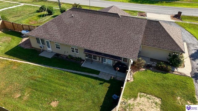 1007 S Woodland Drive, Radcliff, KY 40160