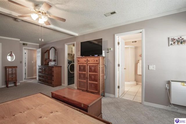 1007 S Woodland Drive, Radcliff, KY 40160
