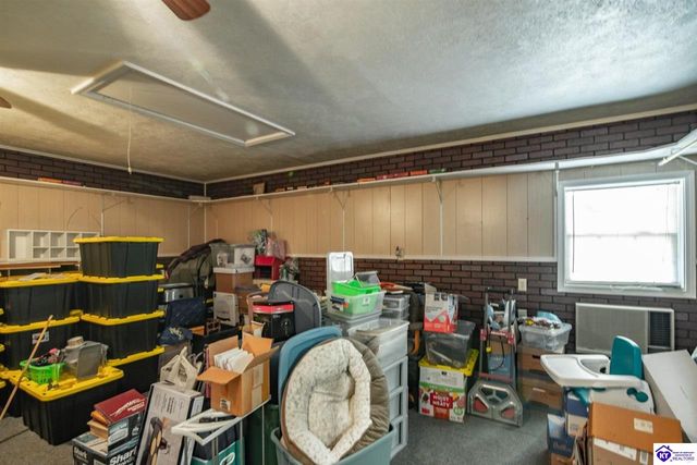 1007 S Woodland Drive, Radcliff, KY 40160