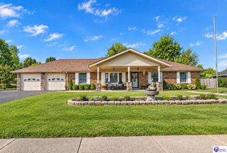 1007 S Woodland Drive, Radcliff, KY 40160