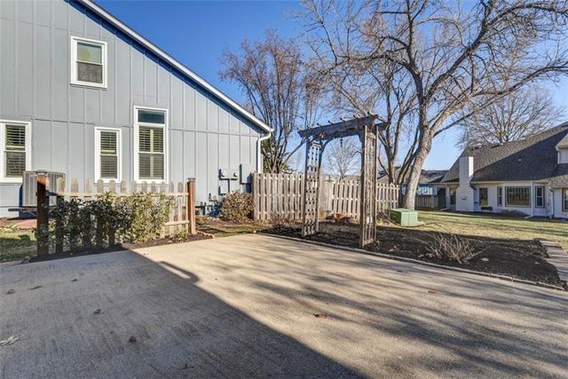 12019 England Street, Overland Park, KS 66213