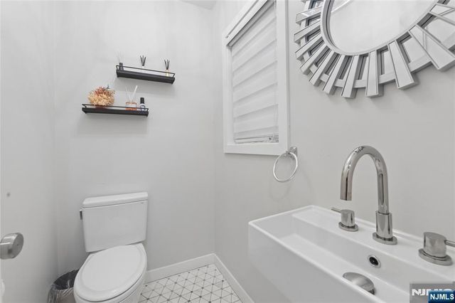 373 Briarcliff Road, Teaneck, NJ 07666