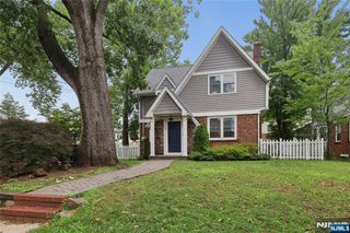 373 Briarcliff Road, Teaneck, NJ 07666