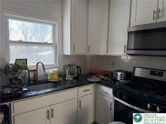 15 Elm Street, East Stroudsburg, PA 18301