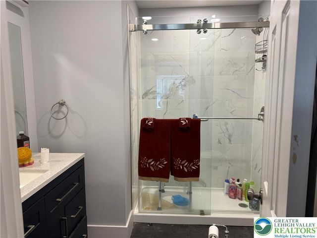 15 Elm Street, East Stroudsburg, PA 18301