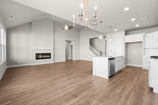 1312 Ruddy Way, Lebanon, TN 37090