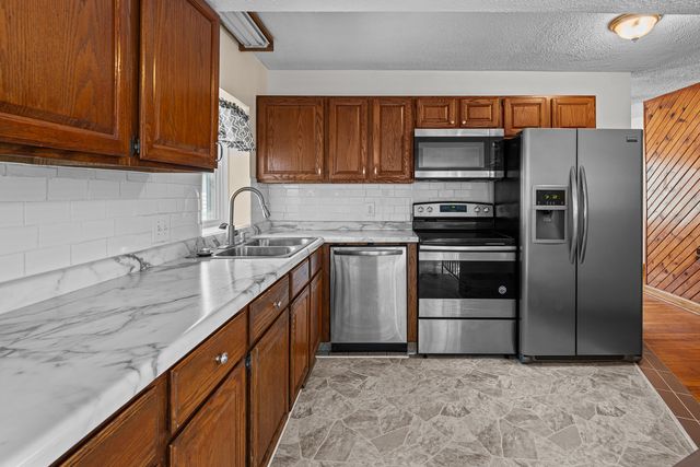 940 31st Street, Bettendorf, IA 52722