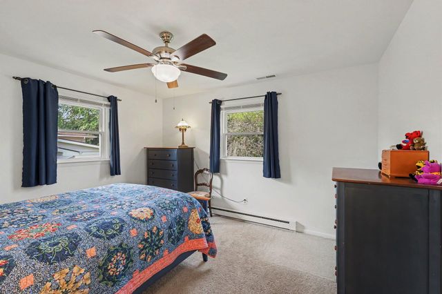 318 Kenway Drive, Lansing, MI 48917