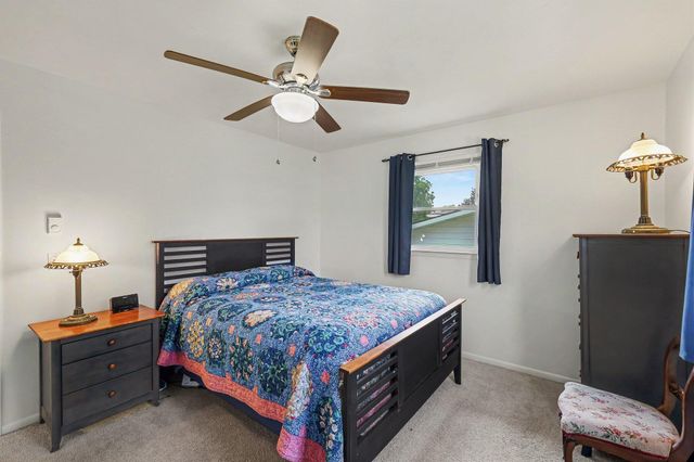 318 Kenway Drive, Lansing, MI 48917