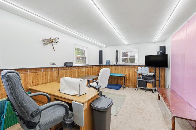 318 Kenway Drive, Lansing, MI 48917
