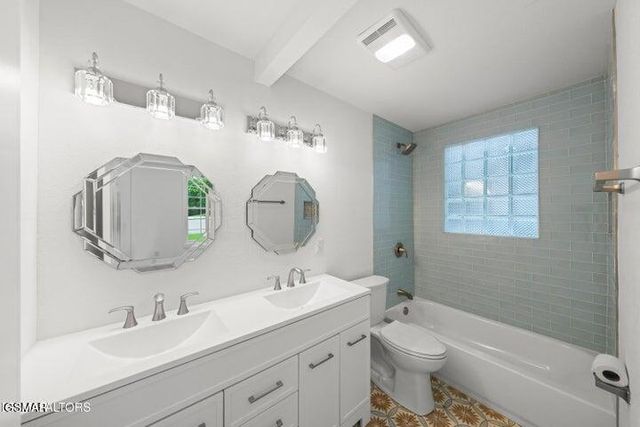 739 W Main Street Street, Sevierville, TN 37862