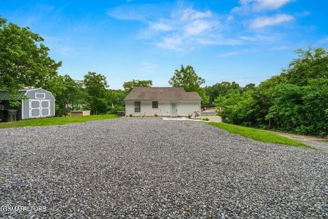 739 W Main Street Street, Sevierville, TN 37862