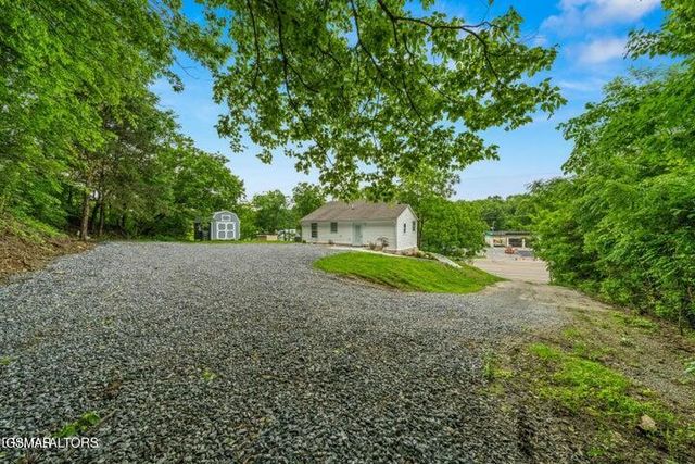 739 W Main Street Street, Sevierville, TN 37862