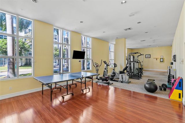 17555 Atlantic Blvd UPH3, Sunny Isles Beach, FL 33160