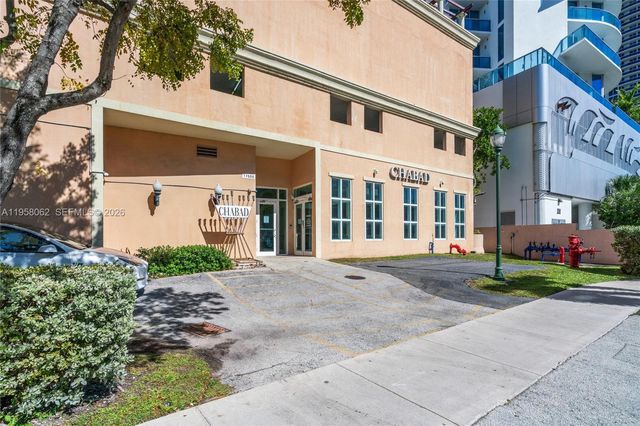 17555 Atlantic Blvd UPH3, Sunny Isles Beach, FL 33160