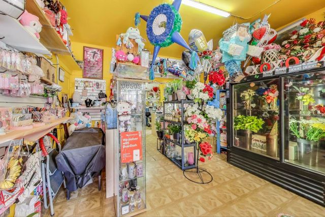 2625 S Central Park Avenue, Chicago, IL 60623