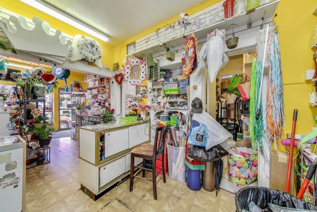 2625 S Central Park Avenue, Chicago, IL 60623