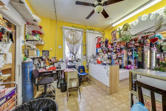 2625 S Central Park Avenue, Chicago, IL 60623