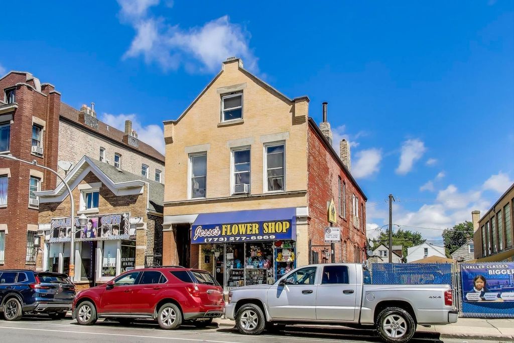 2625 S Central Park Avenue, Chicago, IL 60623