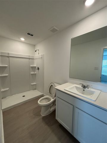 913 Prestonwood Lane, Keene, TX 76031