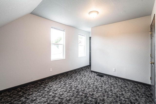 547 N 25th STREET, Milwaukee, WI 53233