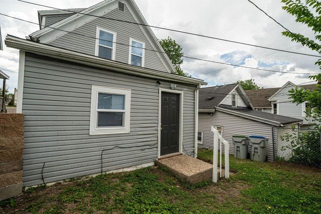 547 N 25th STREET, Milwaukee, WI 53233